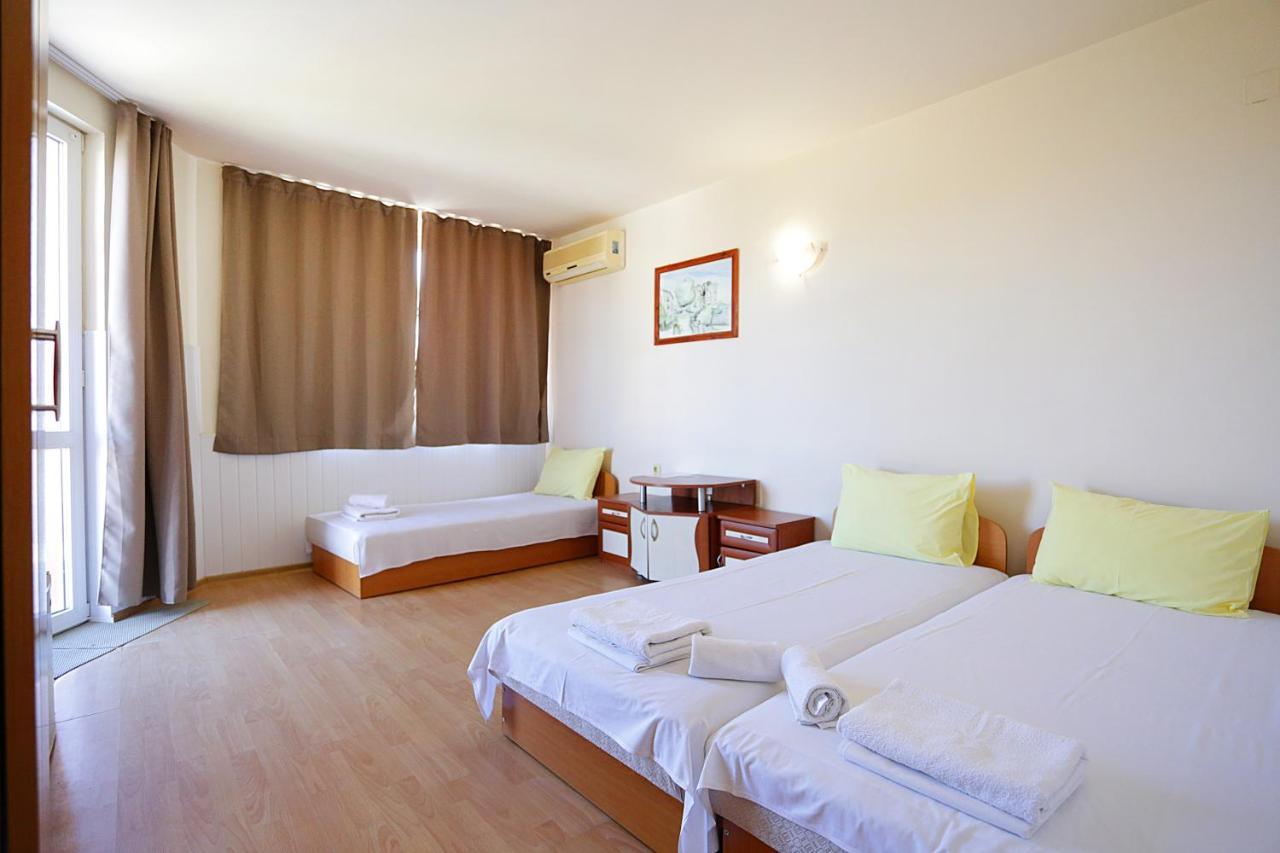 Sineva Guest House Ravda Exterior photo