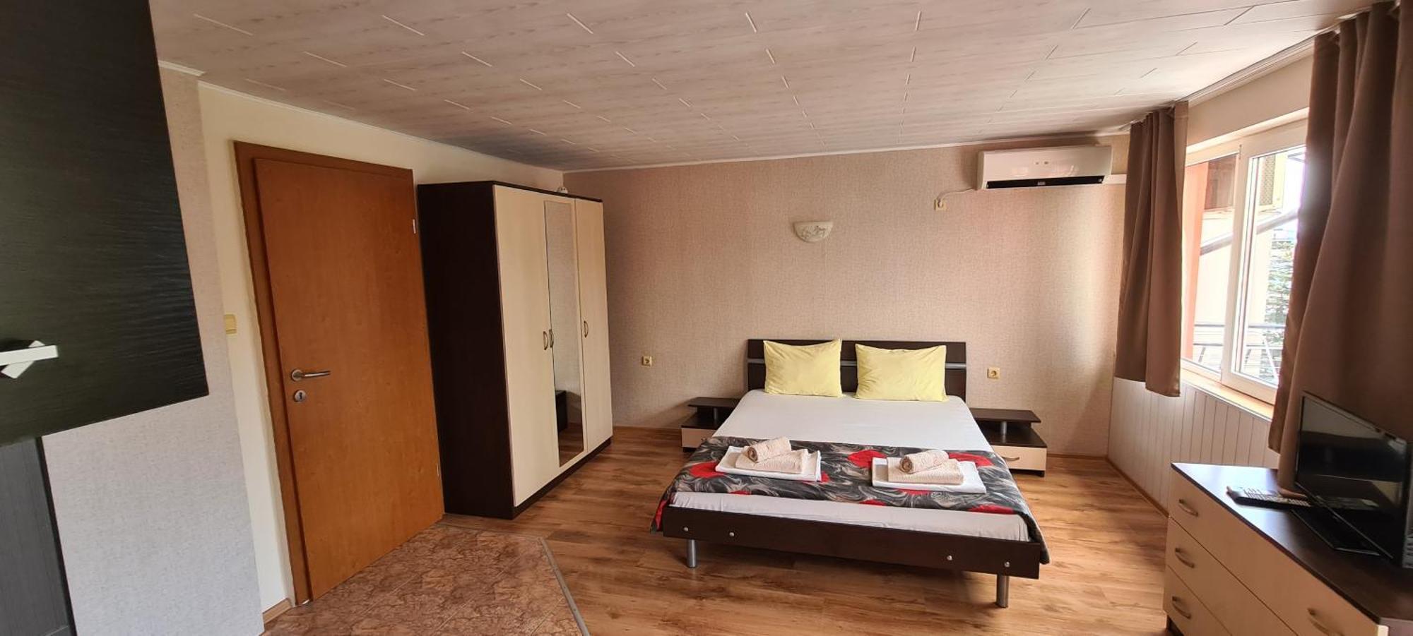 Sineva Guest House Ravda Exterior photo
